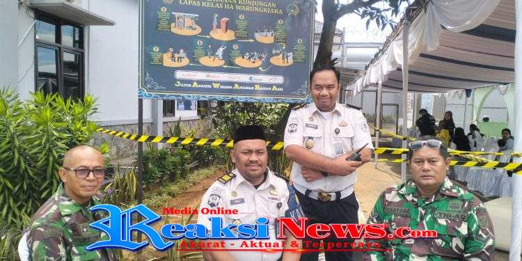 Personel Koramil 2203/ Warungkiara Siaga Amankan Hari Pertama Idul Fitri di Lapas Warungkiara
