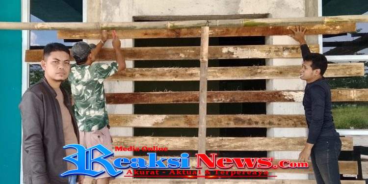 Sorotan Publik, Gedung MUI Sukabumi di Segel Kontraktor, Terkait Pembayaran Pekerjaan Paving Blok