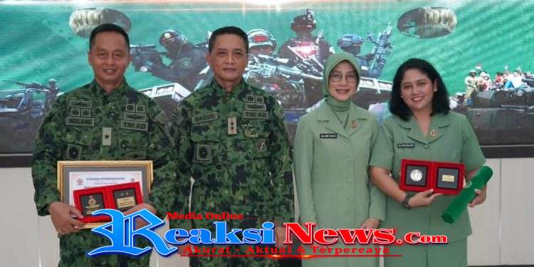 Pangdivif 3 Kostrad Pimpin Sertijab Kasdivif 3 Kostrad