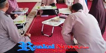 Gelar Binrohtal Kapolsek Baros Hadir Bersama Ibu Pengajian Di Mushola Al Mabror Lewat Jum’at Curhat