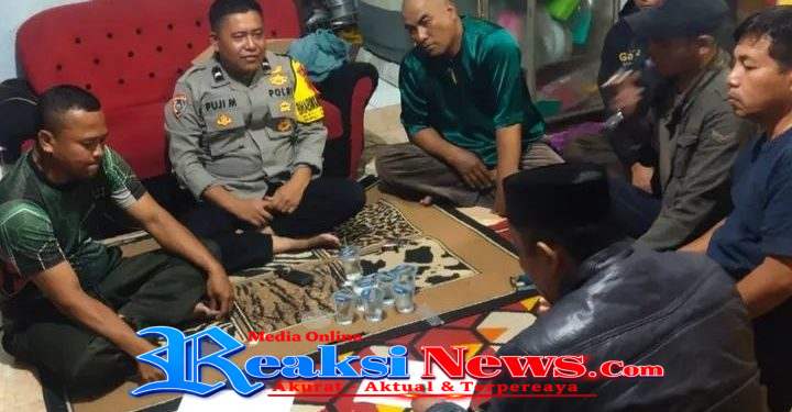 Perkuat Harkamtibmas, Bhabinkamtibmas dan Babinsa Hadir di Tengah Warga Baros
