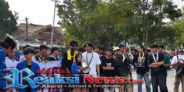 Aksi Unjuk Rasa PC PMII: Geruduk Balai Kota Sukabumi dan DPRD, di Momentum Hari Ulang Tahun (HUT) ke-112 Kota Sukabumi