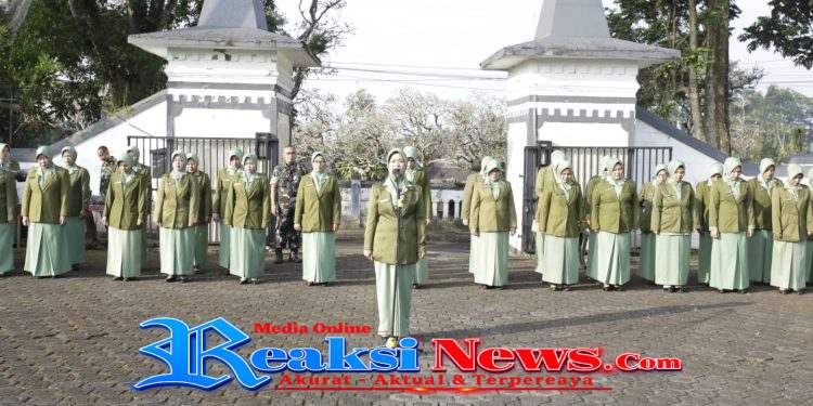 Ziarah Pahlawan Warnai HUT ke-80 Persit KCK Cabang XVII di Kota Sukabumi