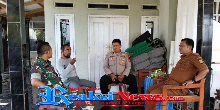 Sinergitas Tiga Pilar Desa, Babinsa Bojongkerta Kopda Kusdiarto Koramil 2203/Warungkiara Perkuat Komsos Bersama Bhabinkamtibmas dan Kades