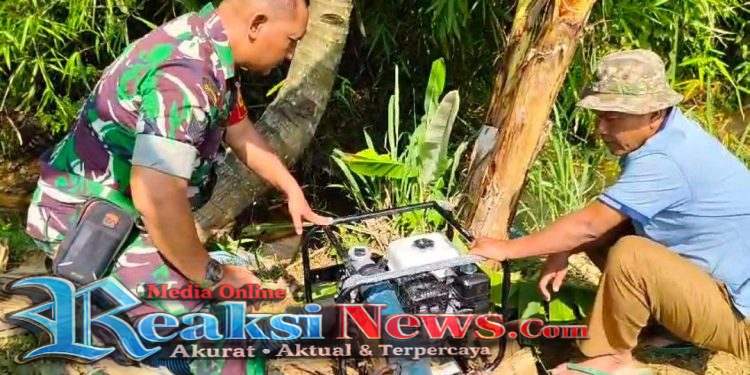 Babinsa Sirnajaya Serka H. Didik Haryanto Koramil 2203/Warungkiara Lakukan Pengecekan Alat dan Mesin Pertanian, Dukung Produktivitas Petani