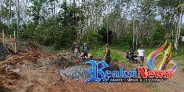 Babinsa Bantarkalong Sertu H. Agus Ramdani Koramil 2203/Warungkiara Monitoring Pembangunan Koperasi Desa Merah Putih