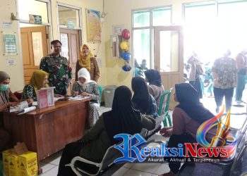 Sertu Suparno Koramil 2203/ Warungkiara Monitoring Giat KB Kesehatan di Wilayah Binaan