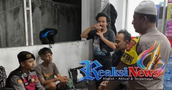 Tingkatkan Keamanan Di Malam Hari. Polsek Baros Gencar Patroli Dialogis