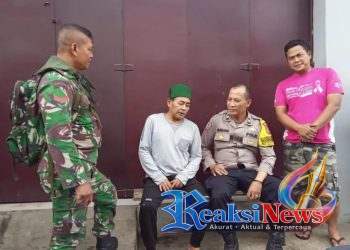 Sambangi Dan Rangkul Warga. Bhabinkamtibmas Polsek Baros Sampaikan Pesan Kamtibmas
