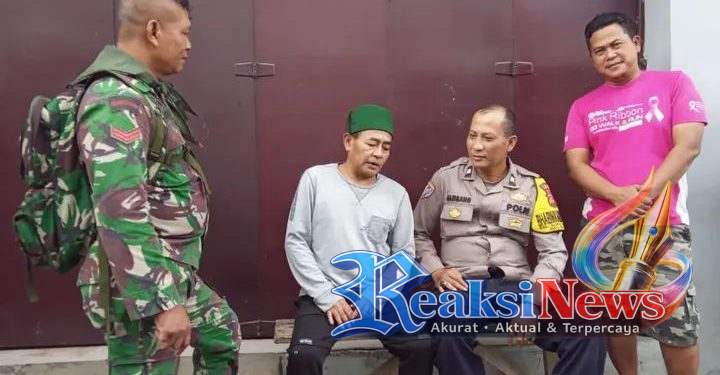Sambangi Dan Rangkul Warga. Bhabinkamtibmas Polsek Baros Sampaikan Pesan Kamtibmas