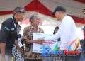 Pentas Seni Budaya dan Layanan Masyarakat, Wabup Menhibur Juga Memberikan Manfaat Langsung Bagi Warga