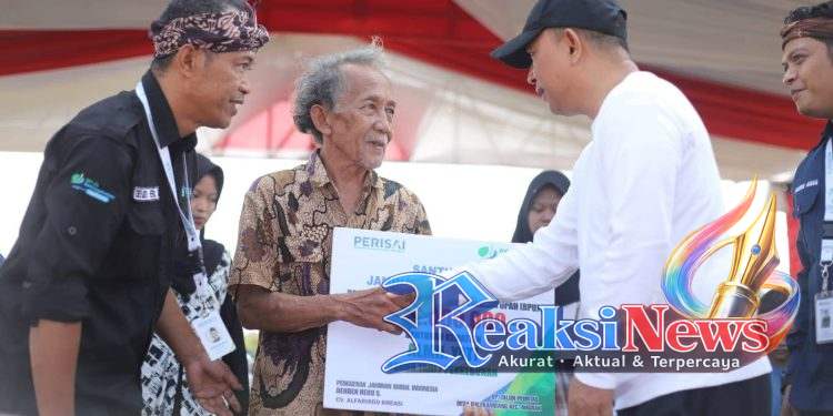 Pentas Seni Budaya dan Layanan Masyarakat, Wabup Menhibur Juga Memberikan Manfaat Langsung Bagi Warga
