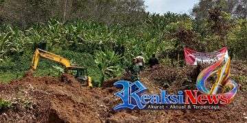 Babinsa Buanajaya Serma Kismanto Koramil 2203/Warungkiara Monitoring Penyiapan Lahan Koperasi Desa Merah Putih