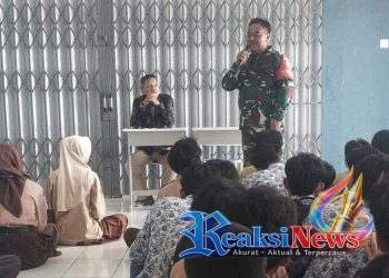 Sertu Iyan Koramil 2203/Warungkiara Tanamkan Semangat Nasionalisme kepada Pelajar SMP Negeri Bantargadung