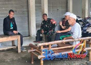 Kopka Roni Koramil 2203/Warungkiara Pererat Silaturahmi Lewat Komsos Bersama Warga Bantargebang
