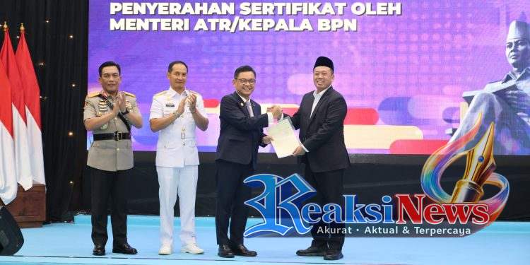Serahkan Sertipikat Hak Pakai untuk Lemhannas RI, Menteri Nusron: Perkuat Kepastian Hukum Aset Negara