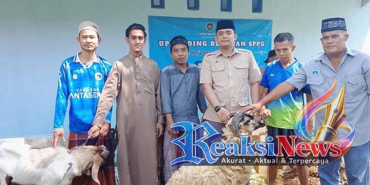 SPPG Bantargadung Bojonggaling 2 Tebar Kepedulian Lewat Jumat Berkah dan Pemotongan hewan Qurban