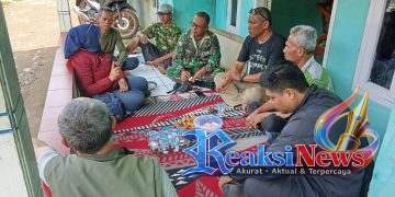 Babinsa Ubrug Sertu Nasrullah Koramil 2203/Warungkiara Perkuat Ketahanan Pangan Lewat Komsos Bersama Kelompok Tani